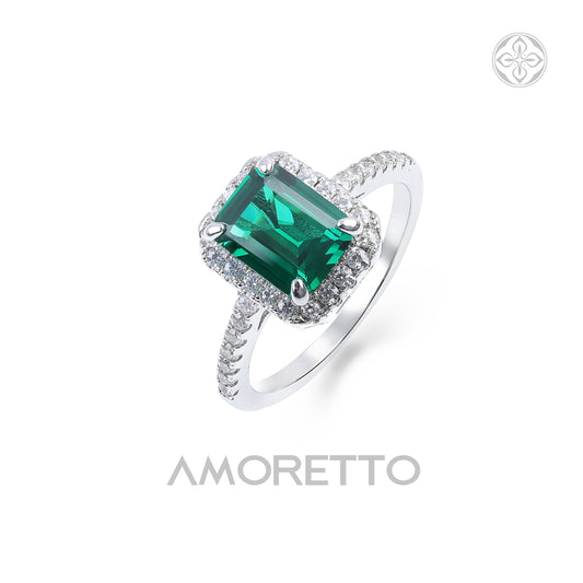 Smeralda Crown Ring – Emerald Elevated Pavé Solitaire Setting